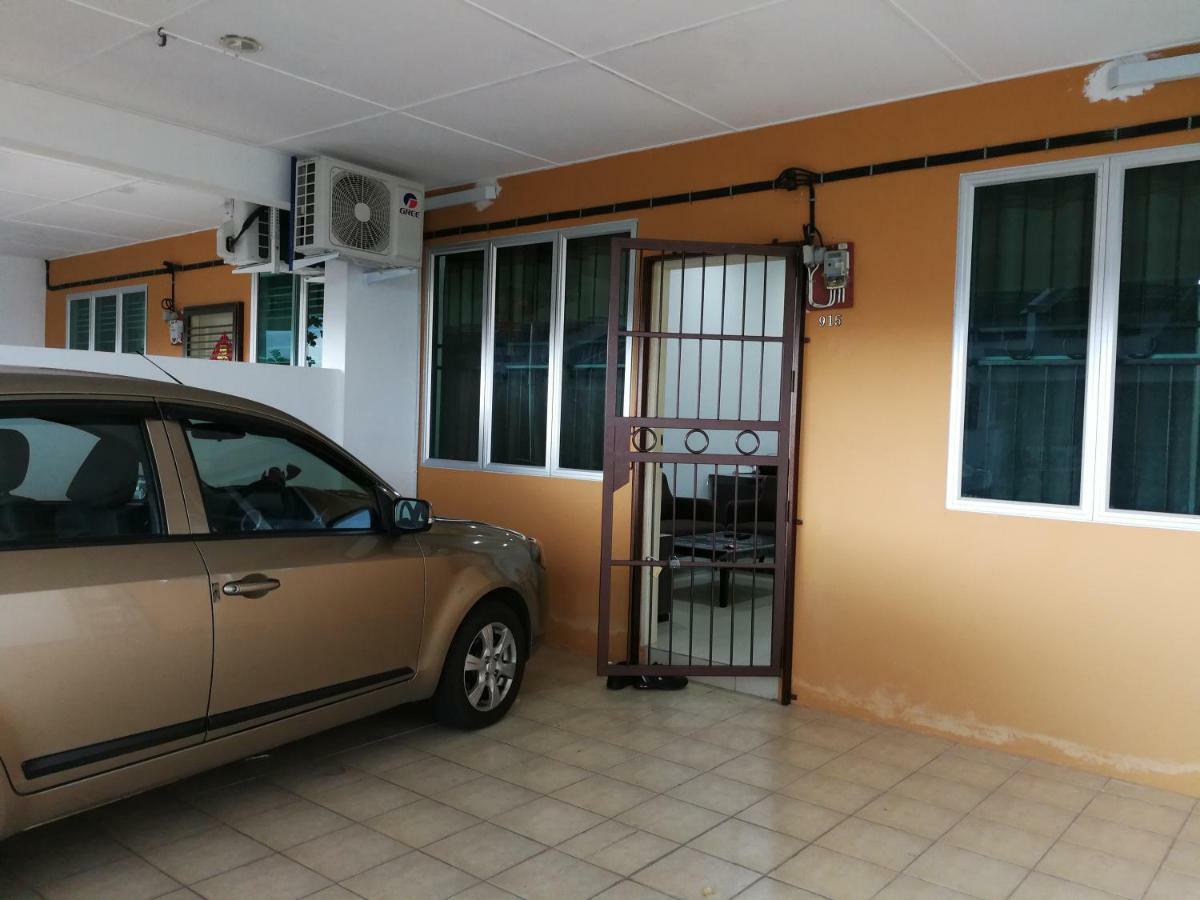 Address No 915, Lorong Uni Central 13, Taman Uni Central, Kuching Samarahan Expressway Exterior photo